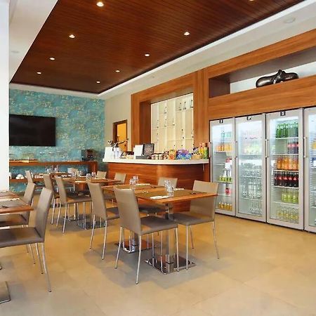 Luxury Apartment At Corniche , Seaview Close Beach Casablanca Bagian luar foto
