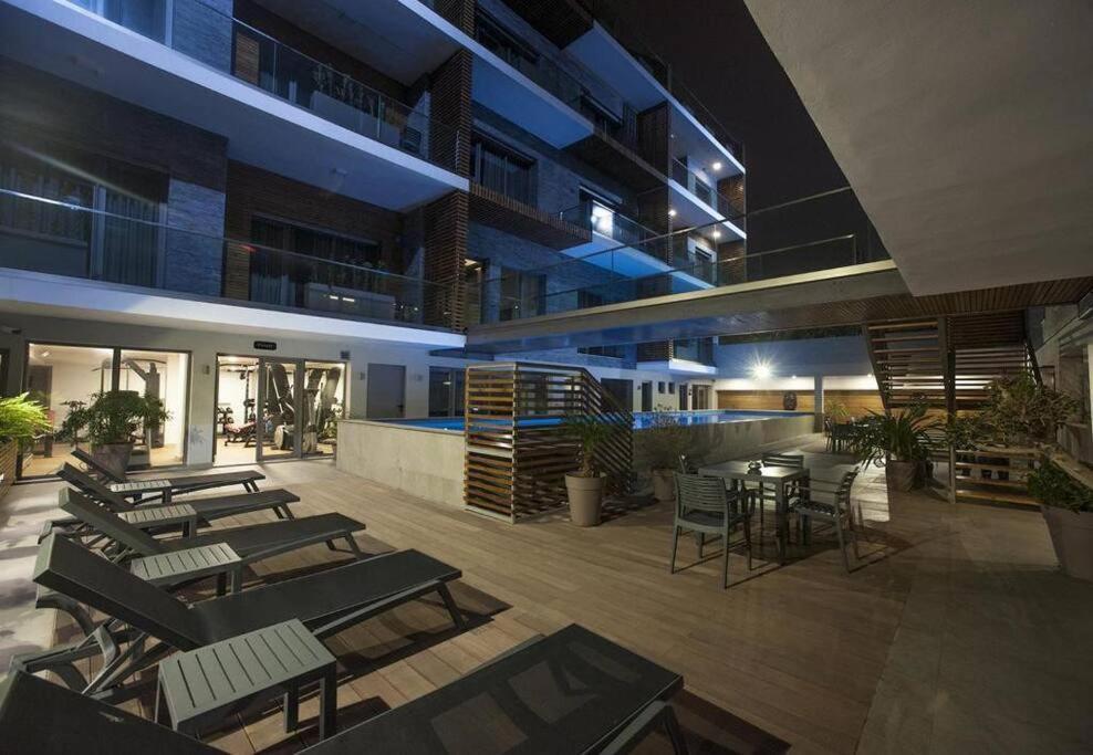 Luxury Apartment At Corniche , Seaview Close Beach Casablanca Bagian luar foto