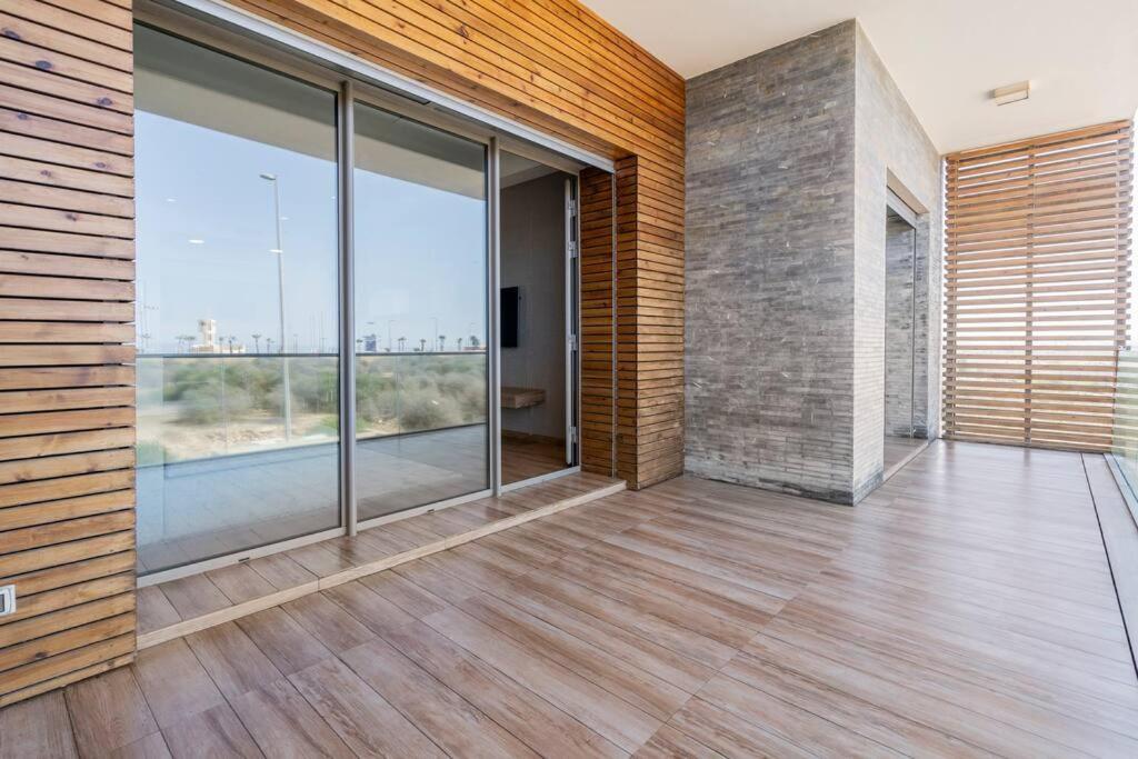 Luxury Apartment At Corniche , Seaview Close Beach Casablanca Bagian luar foto