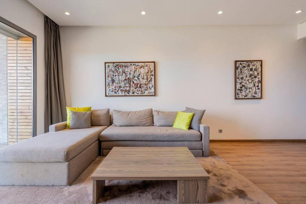 Luxury Apartment At Corniche , Seaview Close Beach Casablanca Bagian luar foto